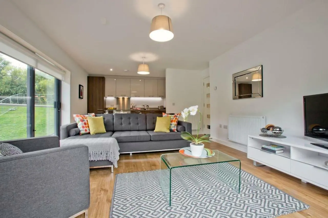 Luxury 2 Bedroom Apartment At Dandara, Stoneywood 애버딘